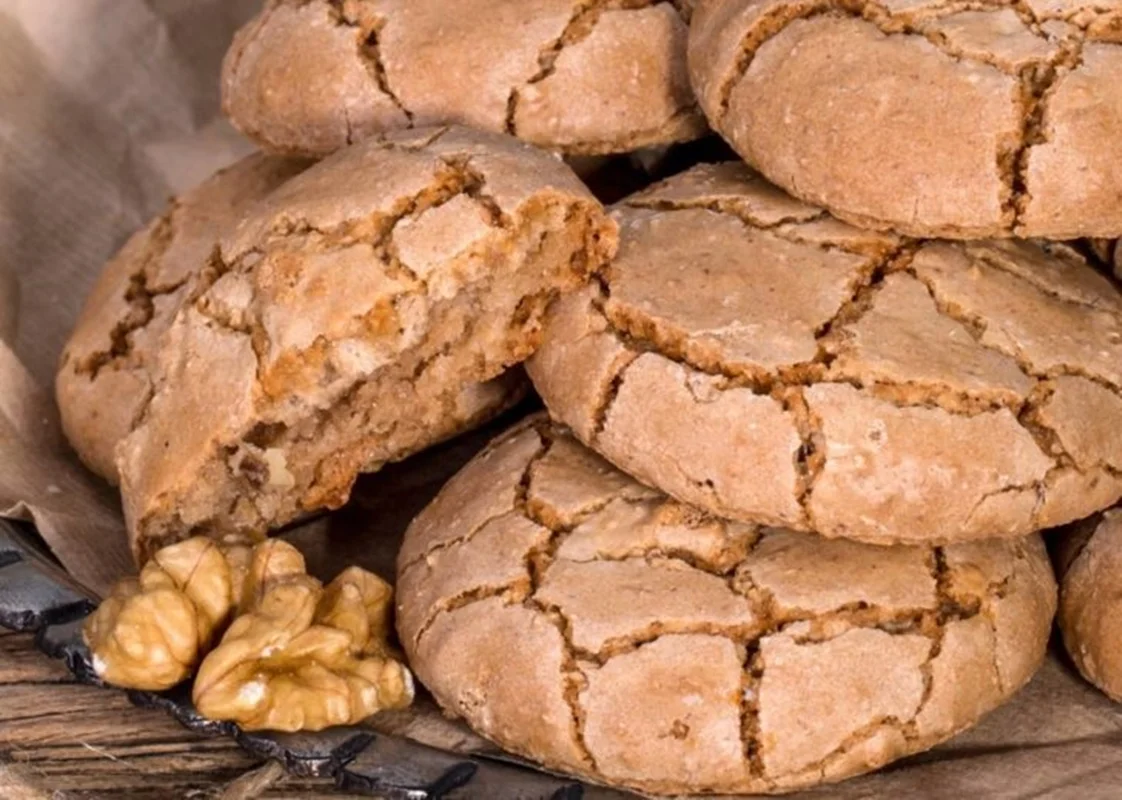قنادی - قرابیه گردویی اصیل تبریز 1 کیلوگرم